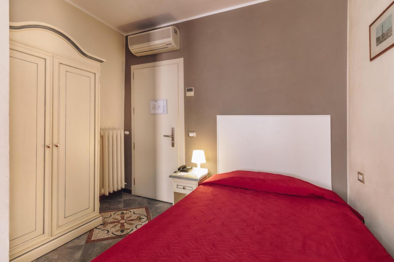 Hotel Astoria Cremona Esterno foto
