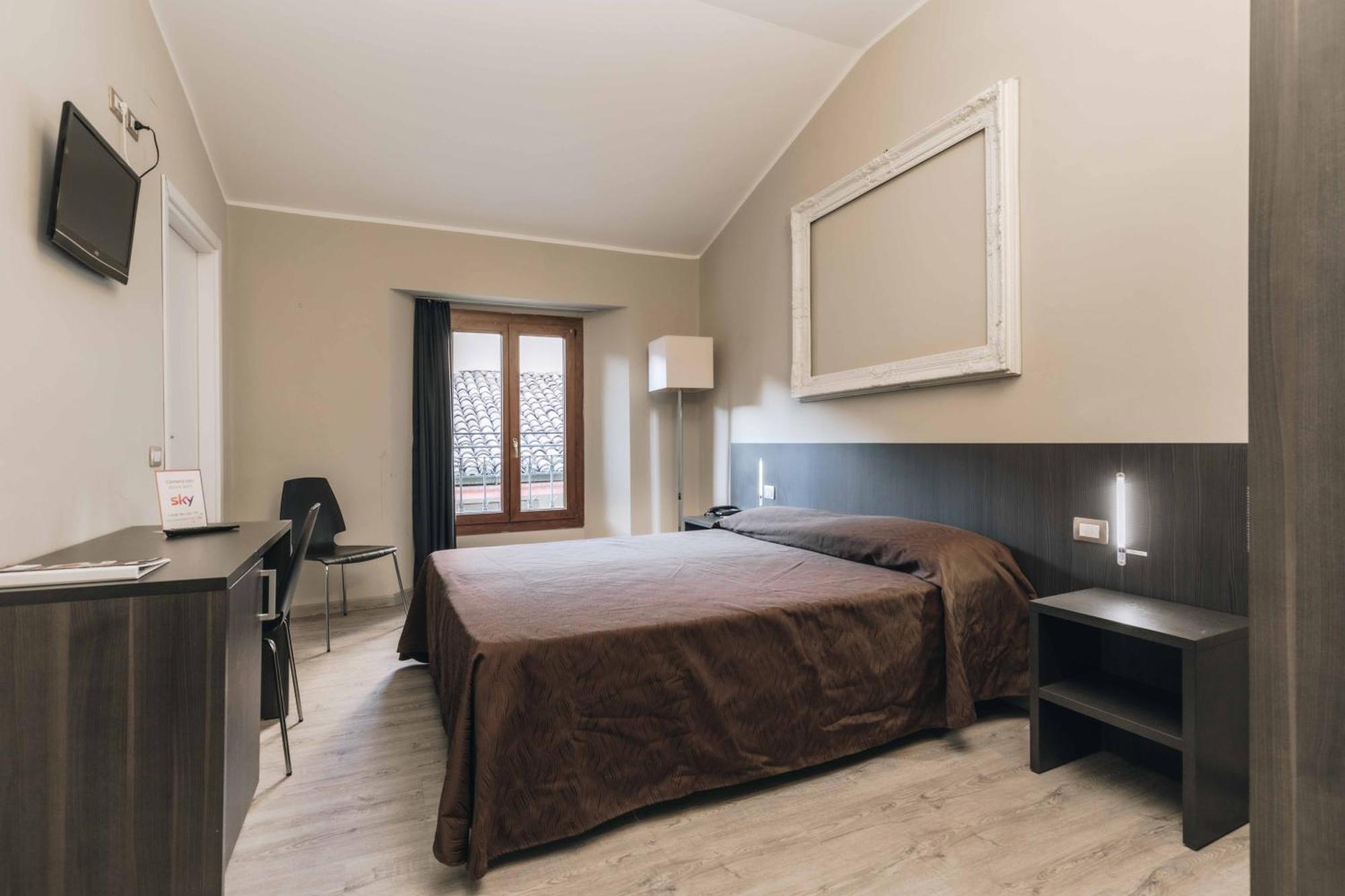 Hotel Astoria Cremona Esterno foto