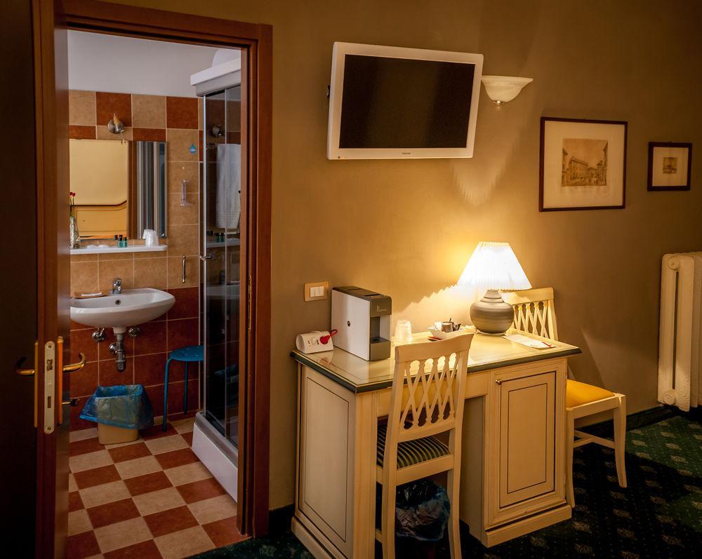 Hotel Astoria Cremona Esterno foto