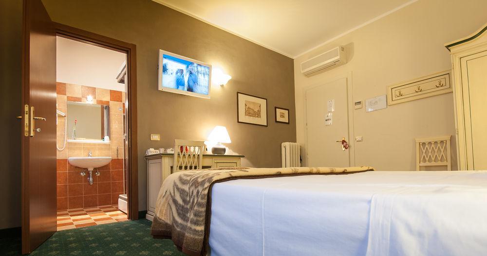 Hotel Astoria Cremona Esterno foto